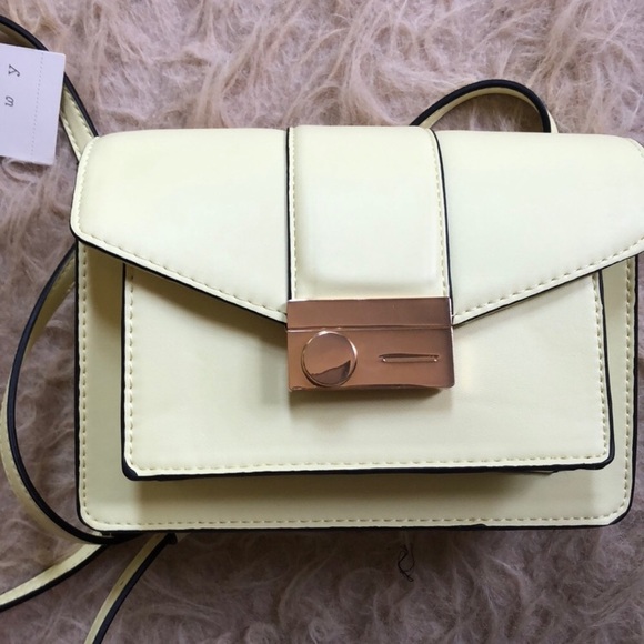 Neon green crossbody bag - Picture 4 of 4